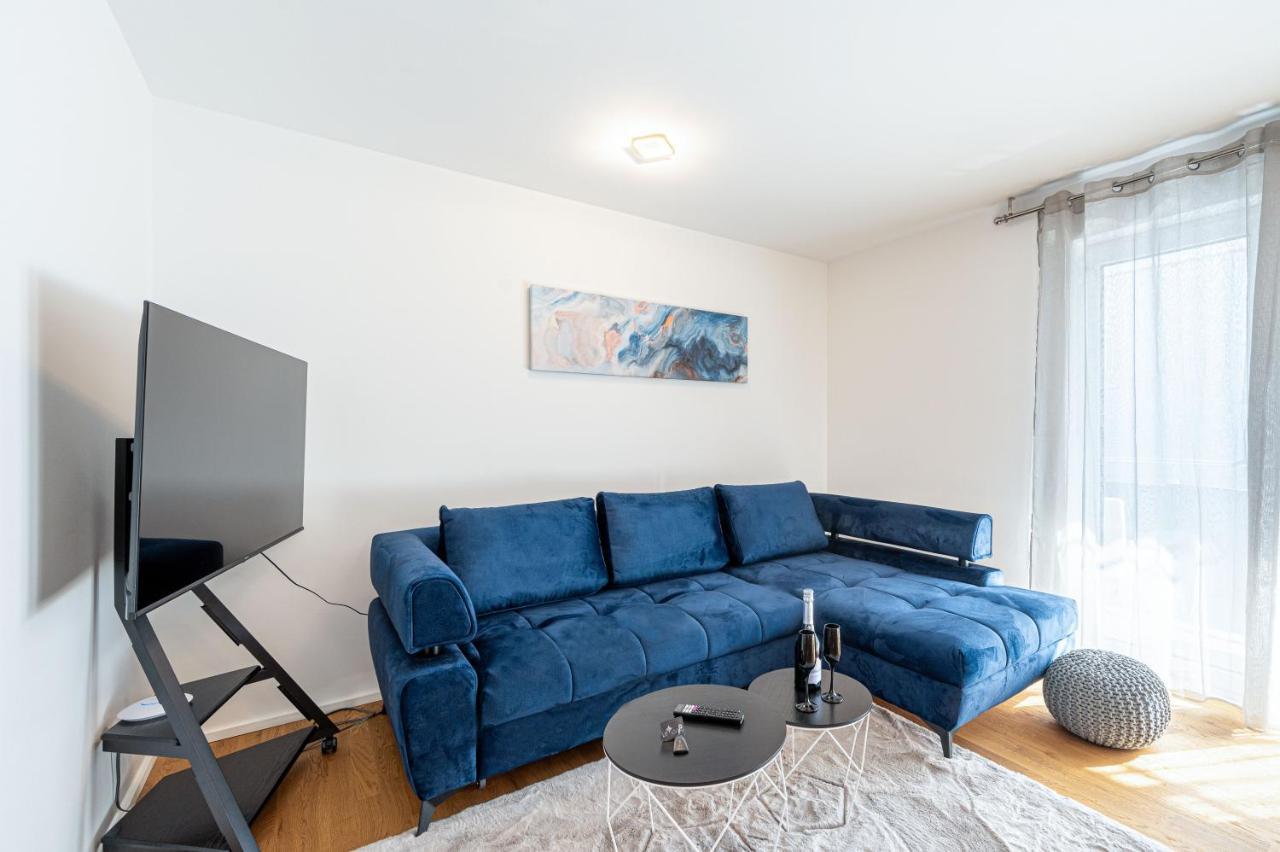 Lit Living: Luxus - Box Spring - Parking - Terrace Apartman Ludwigshafen am Rhein Kültér fotó