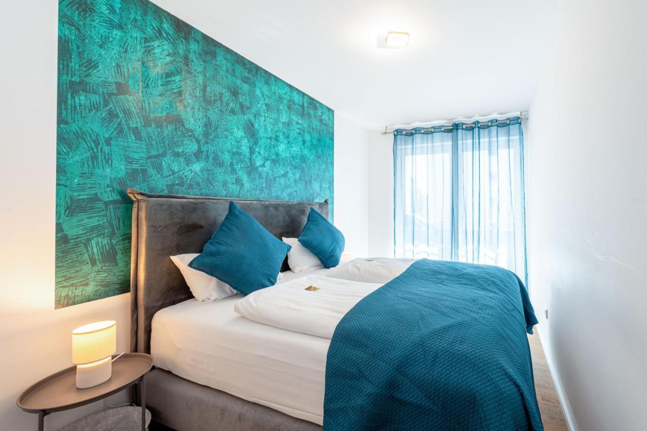 Lit Living: Luxus - Box Spring - Parking - Terrace Apartman Ludwigshafen am Rhein Szoba fotó